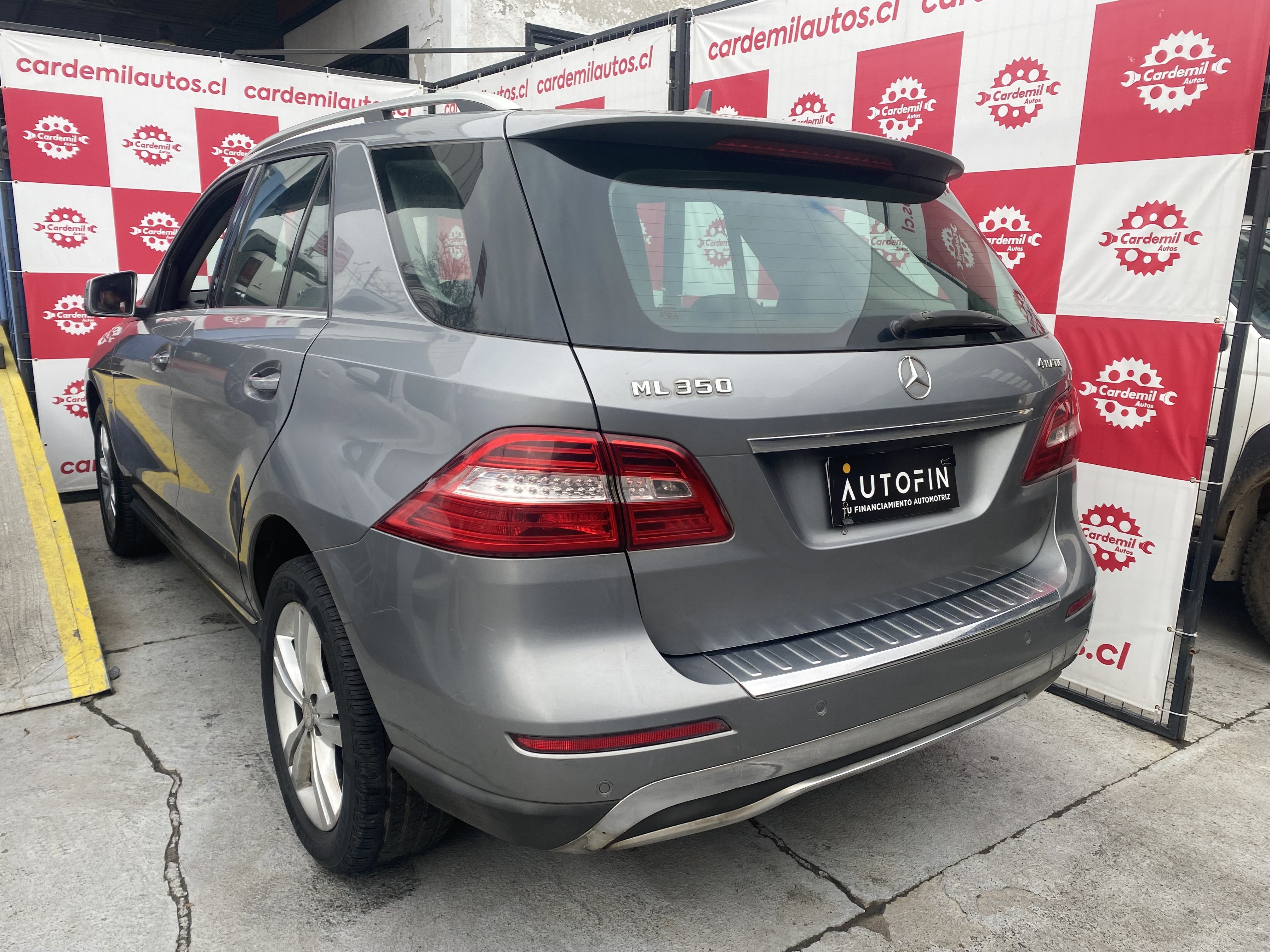 4MERCEDES BENZ...